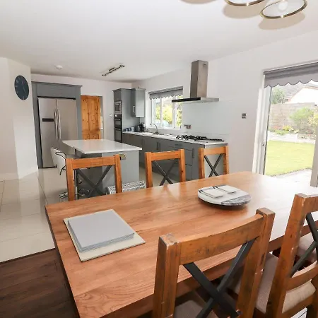 17 Clover Hill Holiday home