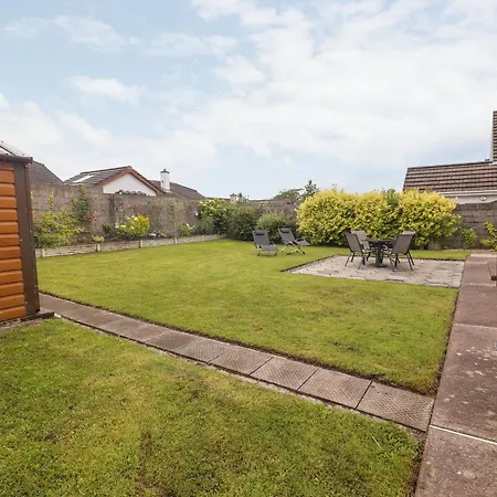 17 Clover Hill *